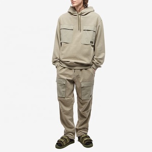 Survêtement décontracté pour hommes de marque de luxe personnalisé grandes poches ensemble sweat à capuche et pantalon pour hommes survêtement brodé pour hommes - Product Image 1