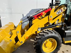 Retroexcavadora CAT 424 4WD Usada Como Nueva Disponible - Product Image 6