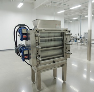 เครื่องสับสแตนเลส SUISER MAKINE แบบ 3 ลูกกลิ้ง 250 กก./ชม. - Product Image 1