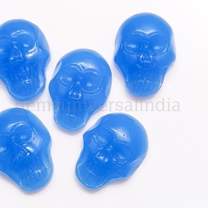 Piedra preciosa tallada con calavera de Calcedonia azul, talla en forma de calavera de Calcedonia natural, piedra preciosa suelta tallada a mano para joyería de Halloween - Product Image 3