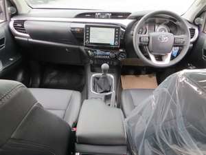 SUV de Doble Cabina 2.8 HIGH 4X4 Automático, Asientos de Cuero Plateados, Alta Calidad, Usado, Volante a la Izquierda, Híbrido 2018, Cámara Trasera 360 - Product Image 4