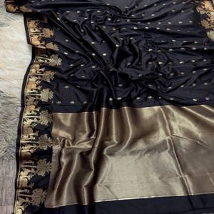 Sari de Seda Mysore VASTRA COTTAGE con Pallu Dorado, Motivo de Ciervo, Borde Zari y Trabajo Elegante, Prenda Tradicional de Lujo - Product Image 2