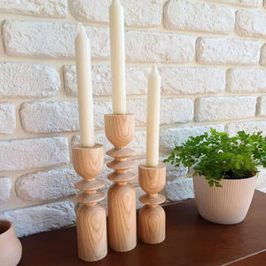 Ensemble de bougeoirs à pilier en bois de haute qualité bougeoir en bois fabriqué à la main pour la décoration intérieure et la pièce de cuisine et le décor de table - Product Image 1