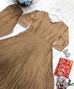 Fashion Fusion: estilo pakistaní Salwar Kameez: fusión de estilos tradicionales y modernos, creando una moda elegante y elegante - Product Image 2