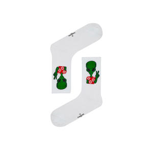 Calcetines de tenis blancos para mujer con diseño de Alien Patterned - Product Image 1