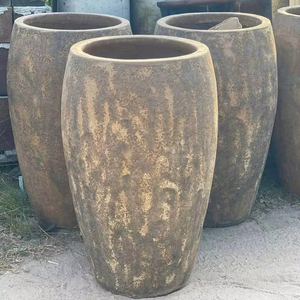 Pot de fleur en céramique d'argile vintage fait à la main jardinière de jardin en terre cuite émaillée avec motif floral pour les pots décoratifs pour la maison Vietnam - Product Image 1