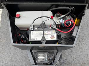 Remolque de plataforma basculante Patriot 5 x 10 para transporte, modelos 2024 y 2025 - Product Image 4