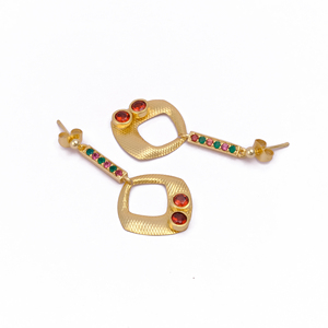 Grenat Hydro Quartz & Mix Cz Stone Forme Ovale Designer Stud Gemstone Plaqué Or Prong set Trendy Dangling Studs Boucles d'oreilles - Product Image 2