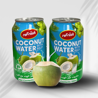 Kokoswater Met Verpakkingsdiensten Met Toegevoegde Waarde
