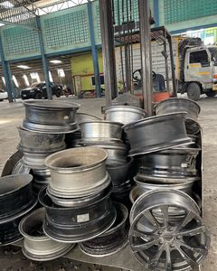 Chatarra de Ruedas de Aluminio Usadas, Material de Reciclaje de Llantas de Coche, Residuos de Ruedas de Aleación para Reciclaje de Metales y Exportación a Granel - Product Image 2