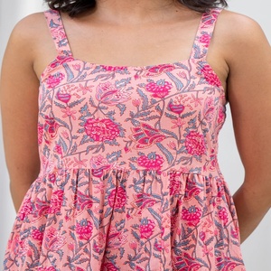 Nouvelle robe ethnique longue à bretelles vintage à imprimé floral rose pour femmes 100% coton respirant séchage rapide ODM - Product Image 4