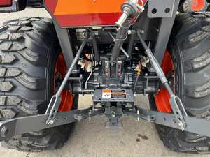 2025 para Kubota LX3520SUHSDC 4WD Compact Utility Tractor 35HP Diesel Power Cab Premium Farm Tractor 4x4 Motor de componentes clave - Product Image 6