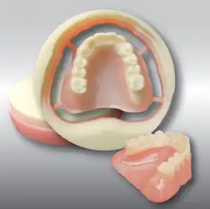 Tandheelkundige Verbruiksartikelen Cad Cam Frezen Pmma Puck Voor Tandheelkundig Laboratorium Tandheelkundige Hars Acryl Schijf Tandheelkundige Pmma Block Tijdelijke Prothese Yucera