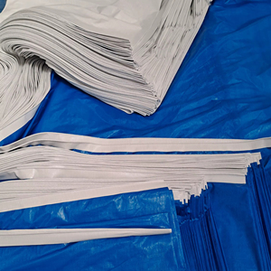 Style simple résistant à l'eau de bâche légère de PE dans des couleurs vertes blanches de noir argenté orange bleu utilisées pour des buts multiples - Product Image 1