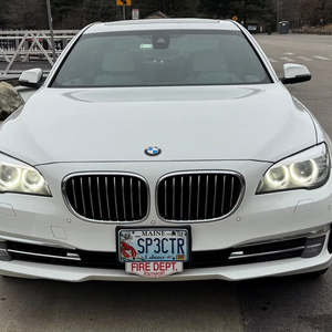 BMW 740Ld xDrive 2015 d'occasion, modèle rare turbodiesel, transmission intégrale, intérieur blanc opale individuel - Product Image 1