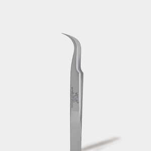 Pince à épiler Vetus 7-SA en acier inoxydable argenté en forme de S, courbée pour volume de cils, avec pointes en fibre et pointe fine pour maquillage des yeux - Product Image 1