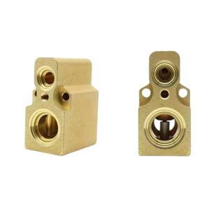 Vanne d'expansion pour système de réfrigération automobile Ferrari 360, vanne d'expansion de climatisation 63960100 - Product Image 1
