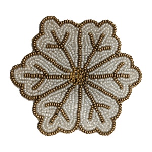 Posavasos de té con cuentas hechas a mano de edición de lujo elegante blanco perla oro Cruz patrón decorativo accesorio de mesa ajustes elegantes - Product Image 3