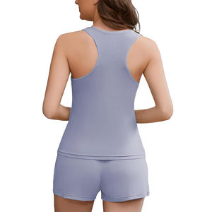 Nouveaux vêtements de sport Costume 2 pièces respirant pour femmes Ensembles de hauts de gymnastique et de fitness Ensemble de shorts de yoga en polyester à séchage rapide - Product Image 4