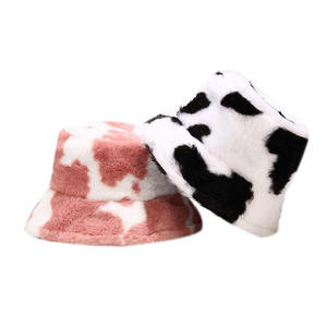 Sombrero de pescador de invierno con forro térmico | Tela suave y cálida | Gorra de moda para exteriores | Estilo de clima frío de moda para hombres y mujeres - Product Image 2