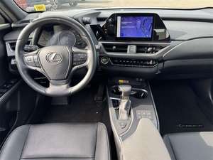 LEXUS UX HYBRID 250H F SPORT DESIGN AWD 2023 USADO, Volante a la Izquierda/Derecha - Product Image 3