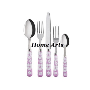 Ensemble de couverts en acier inoxydable avec poignées en résine Trending Design Vaisselle Couteau à beurre Cuillère Fourchette Set By Home Arts - Product Image 2