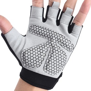 Guantes de fitness para gimnasio con logotipo personalizado de la mejor calidad al por mayor por buen fabricante nuevo estilo mejor precio hecho de cuero de primera calidad - Product Image 6