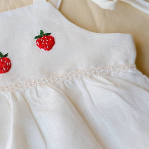 Vestido de lino suave bordado a mano para niñas, estilo informal para el primer cumpleaños de niños pequeños, OEM hecho en Vietnam - Product Image 5