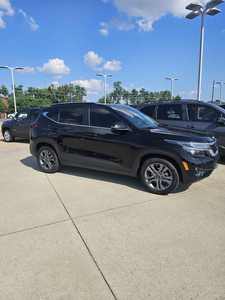 KIA Seltos S d'occasion propre, modèle 2023 - Product Image 2