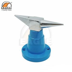 Ensemble de fournitures pour la fabrication de bijoux Eagle Premium Double Horn Anvil avec base ronde 0,700 kg pour utilisation avec une machine à bijoux - Product Image 1