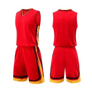 2025 nuevo uniforme de fútbol sublimado personalizado con cuello en V su propio diseño de logotipo Bsci poliéster ligero secado rápido transpirable - Product Image 3