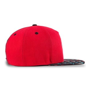 Casquette de baseball OEM personnalisée à 6 panneaux, blanche, découpée au laser, perforée, sportive, respirante, imperméable, ajustable, avec logo en caoutchouc, dos fermé - Product Image 4