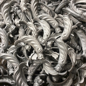 Chaussures de base décoratives Motifs de pieds en fer avec des systèmes de garde-corps et de clôtures en fer forgé durables en acier pour les portes Fournisseur du Vietnam - Product Image 4