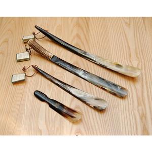 Calzador de Cuerno de Búfalo Hecho a Mano en India, Ecológico, Duradero, Artesanía Natural, Pulido - Product Image 1