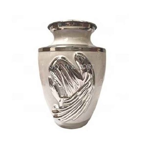 Artisanat décoratif aigle gravé urne en laiton massif métal Design Unique métal classique crémation urnes brillantes à bas prix vente - Product Image 6