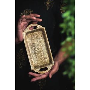 ถาดเสิร์ฟทองเหลืองดีไซน์แบบโบราณที่มีลวดลายเหนือกาลเวลาเหมาะสำหรับการรับประทานอาหารที่หรูหราหรือการตกแต่ง - Product Image 5