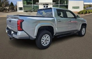 Perfecto usado 2024 T0yota Tac0ma SR5 Buen Estado - Product Image 3