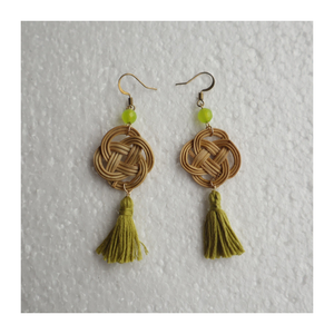 Boucles d'oreilles de style tropical-Boucles d'oreilles en rotin tressé de paille-Bijoux bohèmes écologiques pour les cadeaux et les vacances-Boucles d'oreilles tribales - Product Image 1