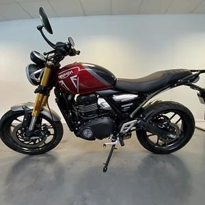 มอเตอร์ไซค์ไฟฟ้า Triumph Speed 400 รุ่นขายดีประจำปี 2025 - Product Image 4