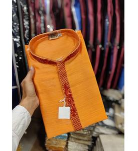 Cómodo Kurta de seda suave para hombres diseñado con detalle de Pati de soporte para uso étnico y diario - Product Image 3