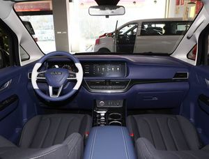 Ruisheng Wangpai M7 2025 2.0L Automatique Longue Base Édition Suprême 7 Places Véhicule MPV Moyen et Grand Format Essence - Product Image 4