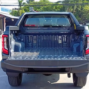 Camioneta Diésel Usada 2024-2025, Trabajo Pesado, 4x4, Automática, Exterior Gris, Asientos de Cuero, Llantas R18, Caja de Cambios Manual, 4L, Volante a la Izquierda - Product Image 2