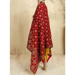 ผ้าคลุมไหล่กำมะหยี่ OEM สำหรับผู้หญิงผ้าห่อสบายสำหรับฤดูหนาวดีไซน์สุดฮ็อต - Product Image 3