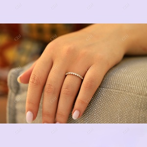 Anillo de Boda de Moissanita con Corte Flotante Clásico, Certificado GRA, Oro Sólido de 14K, Media Eternidad, Venta Directa de Fábrica, Joyería al por Mayor - Product Image 2