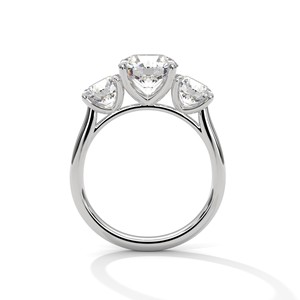 Anillo de Compromiso de Plata de Ley 925 con 3 Piedras de Circonita Cúbica de Corte Brillante Redondo de 2.0 ct - Product Image 4
