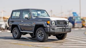 Nuevo/Usado 2024, SUV Gris Oscuro con Techo Corredizo, Motor Diésel de 2.8L, Asientos de Cuero, Automático - Product Image 2