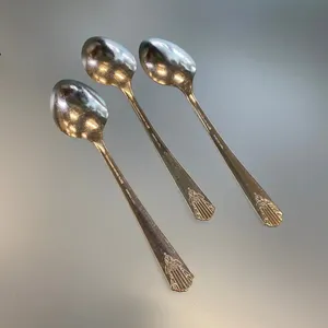 Couverts et cuillères de décoration artisanales de créateur Ensemble de couverts de qualité supérieure Parfait pour une présentation élégante à la table et à la salle à manger - Product Image 4