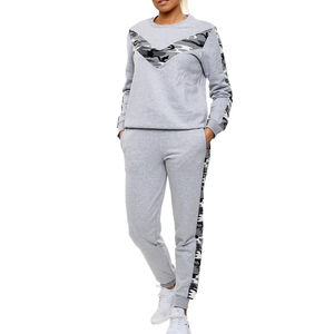2023 Logo personnalisé vêtements de sport survêtement entraînement Fitness polaire grande taille sweat et pantalons de survêtement survêtement ensembles survêtement pour les femmes - Product Image 4
