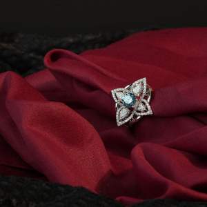 Premium Lab Grown Diamond Ring EF Color VS1 Clarity Round Cut Gold Rose Gold Silver IGI SGL Certified Jewelry - Product Image 6