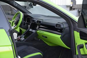 Lamborghini Urus S 2023 de la Mejor Relación Calidad-Precio, Color Verde - Product Image 6